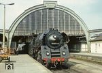01 0513 steht mit P 3025 nach Saalfeld abfahrbereit in Gera Hbf. (30.05.1981) <i>Foto: Wolfgang Bügel</i>