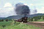 44 0397 mit Ng 66422 auf dem Weg nach Unterwellenborn. (31.05.1981) <i>Foto: Wolfgang Bügel</i>