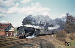 01 534 rauscht mit D 200 durch Hönebach und wird um 10.50 Uhr Bebra erreichen.  (27.03.1970) <i>Foto: Robin Fell</i>