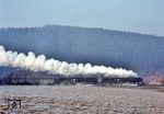 Zwei unerkannt gebliebene 01.5 mit D 199 zwischen Ronshausen und Hönebach. (23.12.1972) <i>Foto: Johannes Glöckner</i>