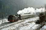 74 1230 mit Sonderzug P 21522 auf dem Weg nach Rottenbach bei Sitzendorf-Unterweißbach. (26.02.1982) <i>Foto: Wolfgang Bügel</i>