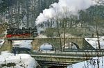 Bei der Ausfahrt aus Stützerbach zeigte sich sogar kurz die Sonne. (27.02.1982) <i>Foto: Wolfgang Bügel</i>
