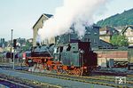 62 015 wurde am 31.07.1932 in Dienst gestellt. Die einzig verbliebene Lok der Baureihe 62 ist heute im Besitz des DB-Verkehrsmuseum Nürnberg und im Eisenbahnmuseum Bw Dresden-Altstadt abgestellt. Bis 1997 war sie noch betriebsfähig vor Sonderzügen im Einsatz. (13.06.1982) <i>Foto: Wolfgang Bügel</i>