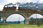 74 1230 und 38 205 räuchern über das Putzkauer Viadukt auf der Verbindungsbahn Bischofswerda - Neukirch (Lausitz) West. (19.06.1982) <i>Foto: Wolfgang Bügel</i>
