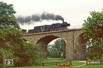 52 8192 mit Ng 60205 auf dem Haselbach-Viadukt in Bischheim-Gersdorf. (17.08.1982) <i>Foto: Joachim Bügel</i>