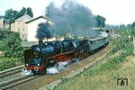 In Plauen hatte 50 849 den Sonderzug von 38 205 übernommen und dampft in Weischlitz am Fotografen vorbei. (26.09.1982) <i>Foto: Wolfgang Bügel</i>