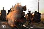 Sonnenaufgang im Eisenbahnmuseum Bochum-Dahlhausen mit den Gastloks 65 018 und 01 1075. (19.04.2015) <i>Foto: Marcus Henschel</i>