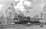 Zwischendurch ein kurzer Abstecher nach Walthersdorf, wo 86 1608 mit P 16639 nach Crottendorf unterwegs war. (22.04.1976) <i>Foto: Joachim Bügel</i>