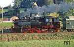 Im schönsten Abendlicht präsentiert sich die 54 Jahre alte und bestens gepflegte 86 1001 bei Walthersdorf. (27.09.1982) <i>Foto: Wolfgang Bügel</i>