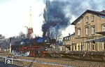 50 3689 (Bw Karl-Marx-Stadt) rangiert mit Ng 64360 im Bahnhof Hainichen. (31.12.1982) <i>Foto: Wolfgang Bügel</i>