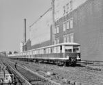 S-Bahnzug mit 277 383 (vorne) nach Königs Wusterhausen bei der Einfahrt nach Berlin Ostbahnhof (seit 1987 Berlin Hauptbahnhof). (04.10.1988) <i>Foto: Hans-Jürgen Trunk</i>