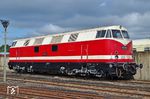 DR 118 782 (ex V 180 382, LKM Babelsberg, Baujahr 1969) schied 1994 beim Betriebshof Chemnitz aus dem aktiven Dienst aus und blieb im Sächsischen Eisenbahn-Museum Chemnitz-Hilbersdorf erhalten. Hier präsentiert sich sich in einer Beschriftungsvariante, die sie nur knapp zwei Jahre lang vom März 1990 bis Ende 1991 trug.  (21.08.2016) <i>Foto: Andreas Höfig</i>