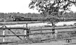 01 0503 (Bw Wittenberge) mit D 401 (Hamburg - Berlin) bei Schwarzenbek. (27.05.1973) <i>Foto: Dr. Thomas Obst</i>