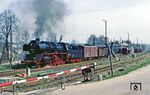 50 3647 rangiert Ng 69354 im Bahnhof Thalheim. (21.04.1983) <i>Foto: Wolfgang Bügel</i>