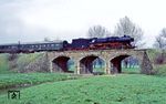 50 3657 mit P 15771 (Riesa - Nossen) auf der Brücke über den Keppritzbach bei Nickritz. (22.04.1983) <i>Foto: Wolfgang Bügel</i>