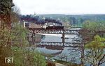 50 3697 mit dem Sandzug Gag 56355 auf der Muldebrücke in Rochlitz. (23.04.1983) <i>Foto: Wolfgang Bügel</i>
