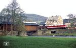 Eigentlich wurde vor dem Ng 64345 eine 50.35 erwartet, an diesem Tag hatte aber DR 118 205 den Dienst übernommen und fährt in Hennersdorf an der Zschopau vorbei. (23.04.1983) <i>Foto: Wolfgang Bügel</i>
