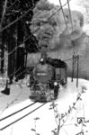 99 1788 mit P 14269 zwischen Schmiedeberg und Kurort Kipsdorf. (11.04.1977) <i>Foto: Johannes Glöckner</i>