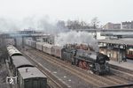 01 1511 fährt mit dem Gepäck- und Expreßgut-Zug Gex 2650 (Berlin - Pasewalk - Stralsund) in Berlin-Ostkreuz. (04.04.1979) <i>Foto: Peter Schiffer</i>