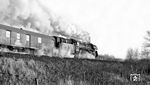 01 0502 mit D 405 zwischen Friedrichsruh und Schwarzenbek.  (20.01.1973) <i>Foto: Dr. Thomas Obst</i>