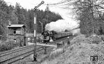 01 0525 mit D 406 (Dresden - Hamburg) an der Blockstelle Sachsenwald zwischen Schwarzenbek und Friedrichsruh. (11.02.1973) <i>Foto: Dr. Thomas Obst</i>