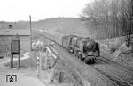01 2137 mit D 1925 nach Dresden bei Weinböhla. (13.04.1976) <i>Foto: Joachim Bügel</i>