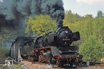 50 3647 hinter dem Schlemaer Tunnel (347 m) auf der Muldebrücke südlich von Schlema. (30.04.1983) <i>Foto: Volker Fröhmer</i>
