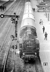 Und noch eine Teleschuss auf 86 1725 vor P 15694 im Bahnhof Aue/Sa. (19.04.1976) <i>Foto: Joachim Bügel</i>