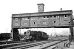 50 3535 (Bw Magdeburg) unter dem markanten Reiterstellwerk von Stendal. (30.08.1976) <i>Foto: Wolfgang Bügel</i>