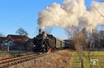 ÖBB 392.2530 (Museumslok der ÖGEG) mit einem Nikolaussonderzug bei Wolfsdoppl. (03.12.2016) <i>Foto: Stefan Jurasovits   </i>