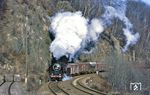 50 1849 (Bw Reichenbach) mit Dg 54309 kurz vor Lauter. (24.12.1984) <i>Foto: Volker Fröhmer</i>