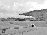 Und noch ein etwas anderer Blick auf D 197 mit 01 0501 und 01 0523 bei Ronshausen. (20.04.1973) <i>Foto: Dieter Kempf</i>