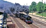 50 3519 (Bw Karl-Marx-Stadt) kachelt mit Dg 54309 durch Wilkau-Haßlau. (16.05.1985) <i>Foto: Wolfgang Bügel</i>