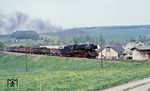 50 3697 mit Ng 65323 bei St. Egidien. Um den Fotopunkt zu erreichen, musste man damals quer durch das Betriebsgelände der örtlichen LPG heizen. (16.05.1985) <i>Foto: Wolfgang Bügel</i>