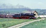 50 3697 wurde 1961 aus 50 1488 (Henschel, Baujahr 1941) rekonstruiert. Sie war noch bis 1988 im Einsatz. 1990 ausgemustert, fristete sie noch einige Jahre ihr Dasein als Heizlok in Dresden. (16.05.1985) <i>Foto: Wolfgang Bügel</i>