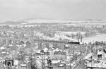 03 2265 mit P 3807 nach Görlitz auf dem Viadukt in Demitz-Thumitz, das fast wie der Kölner Dom zu DDR-Zeiten eine Dauerbaustelle war. (11.04.1977) <i>Foto: Joachim Bügel</i>