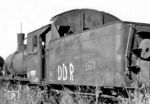 1946 reiste eine Untersuchungskommission des RAW Stendal, bestehend aus dem Vorstand des RBA Magdeburg, einem techn. Reichsbahnoberinspektor des RAW Stendal und dem Dienstvorsteher des Bw Magdeburg Hbf, durch die Gegend, um sich ein Bild der Schadloks im Magdeburger Bezirk zu machen. Dabei wurden auch viele Exoten entdeckt; den Anfang machte 55 771 (ex "Breslau 4644"), die von 1920 bis 1941 als Tp 2-167 bei der PKP unterwegs war und in den Wirren am Ende des Zweiten Weltkriegs im Bezirk Magdeburg landete. Dass sie nochmals in Dienst genommen wurde, kann bezweifelt werden. Sie wurde am 21.12.1953 offiziell ausgemustert. (1950) <i>Foto: Merker</i>