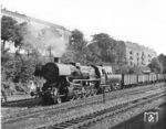 52 6922 war am 03.07.1943 im RAW Floridsdorf abgenommen und anschließend der RBD Breslau zugeteilt worden. 23 Jahre später wurde die seit 1954 beim Bw Berlin-Schöneweide stationierte Lok bei der Einfahrt in den Bahnhof Berlin-Lichtenberg angetroffen.  (17.08.1966) <i>Foto: Joachim Claus</i>