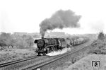 44 0592 (ex 44 1592 vom Bw Eberswalde) mit einem Kesselwagen-Ganzzug bei Angermünde. (14.09.1978) <i>Foto: Joachim Bügel</i>