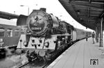 03 0090 ist mit D 610 aus Berlin in Stralsund Hbf angekommen. (15.09.1978) <i>Foto: Joachim Bügel</i>