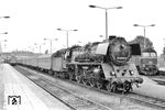 Vor D 715 nach Leipzig steht 03 0048 abfahrbereit in Stralsund Hbf. (15.09.1978) <i>Foto: Joachim Bügel</i>
