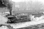 03 0046 beschleunigt den D 270 "Meridian" nach Malmö aus dem Bahnhof Bergen auf Rügen. (03.03.1979) <i>Foto: Wolfgang Bügel</i>