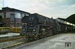 01 529 (Bw Erfurt) mit einem "Interzonenzug" auf dem Weg nach Bebra in Gotha. (07.08.1967) <i>Foto: Michael Holden</i>