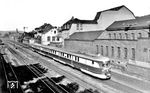 Unmittelbar vor seiner Wohnung erwischte Carl Bellingrodt frühmorgens den Grunewalder SVT 137 273 a/b/c (Bauart "Köln") in Unterbarmen als FDt 17 auf dem Weg nach Berlin. (1938) <i>Foto: RVM-Filmstelle Berlin (Bellingrodt)</i>
