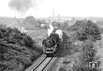Und dann kam das Objekt der Begierde in Form der Glauchauer 58 3053 (ex 58 1777) mit Dg 51433 südlich von Meerane angefahren. (14.09.1979) <i>Foto: Wolfgang Bügel</i>
