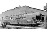 03 154 präsentiert sich im Bw Grunewald vor der 1929 fertiggestellten neuen Lokhalle. Im Juli 1935, als auch diese Aufnahme entstand, tat sie an allen 31 Tagen Dienst und legte dabei 11.435 km zurück, d.h. durchschnittlich 369 km je Betriebstag. (04.07.1935) <i>Foto: DLA Darmstadt (Maey)</i>