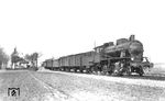54 1559 vom Bw Soltau (Han) verlässt mit P 1876 den Haltepunkt Hemsbünde an der Strecke Rotenburg (Han)—Visselhövede. Die bayerische G 3/4 H hatte es hier weit in den Norden verschlagen. Eine solche Lok in der RBD Hannover war sicherlich nicht alltäglich.  (03.04.1937) <i>Foto: DLA Darmstadt (Bellingrodt)</i>