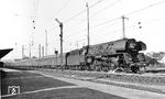 01 531 vom Bw Erfurt (1964 aus 01 158 rekonstruiert) verlässt mit einem Schnellzug den Bahnhof Bebra. (13.09.1969) <i>Foto: Joachim Claus</i>