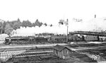 39 204 und 39 230, beide vom Bw Stuttgart-Rosenstein, fahren vor D 147 (Strasbourg – Kehl – Karlsruhe – Stuttgart – Nürnberg – Eger) durch den Bahnhof Ludwigsburg. (10.06.1931) <i>Foto: DLA Darmstadt (Bellingrodt)</i>