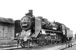 Klassische Porträtaufnahme der 17 1164, die den Richtlinien der DLA-Fotografen entsprach - Ansicht links sehr schräg vorne (lss) im Heimat-Bw Altona. Sie besitzt bereits eine elektrische Beleuchtung. (1933) <i>Foto: DLA Darmstadt (Hubert)</i>